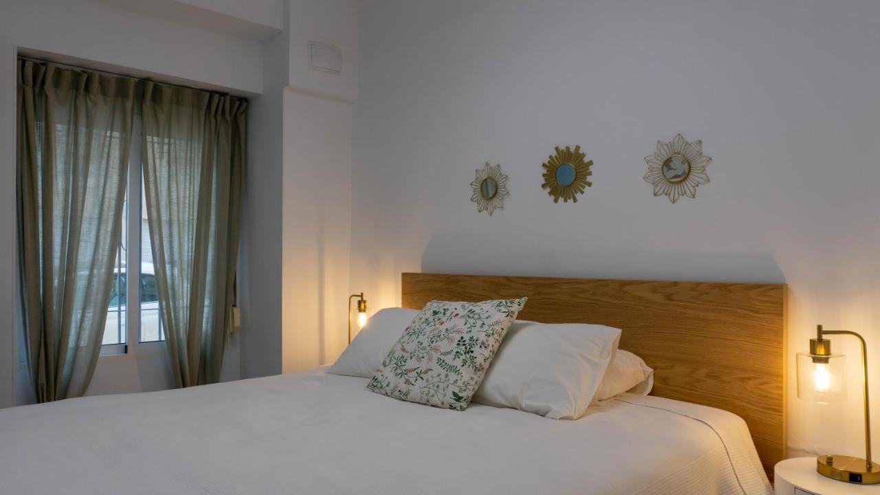 Apartment Caleta Beach Málaga Kültér fotó
