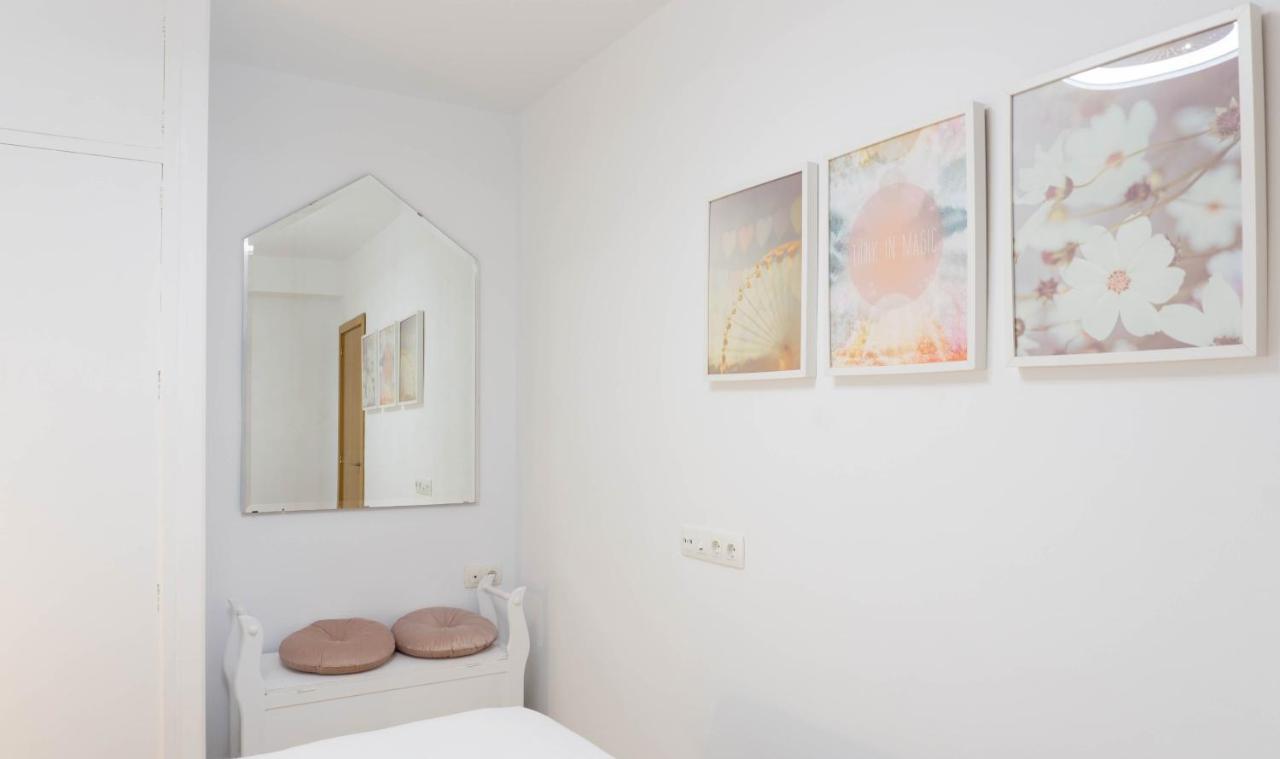 Apartment Caleta Beach Málaga Kültér fotó
