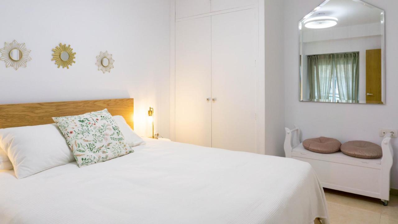 Apartment Caleta Beach Málaga Kültér fotó